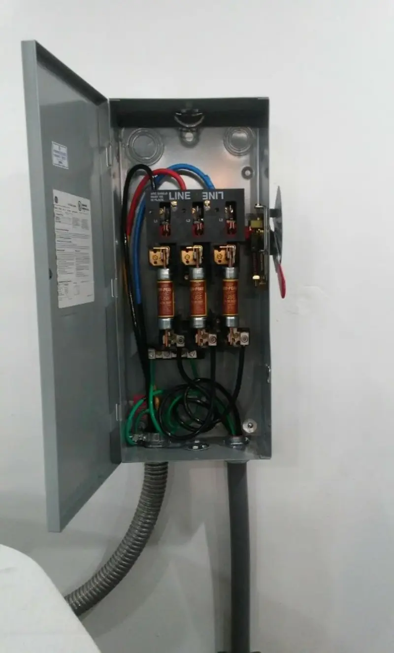 Three-phase disconnect switch installed for Electrical Wiring & Rewiring in Blanchester